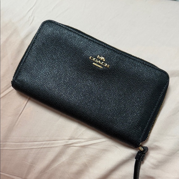 Coach Accessories - Coach Black Textured Leather Zip Wallet